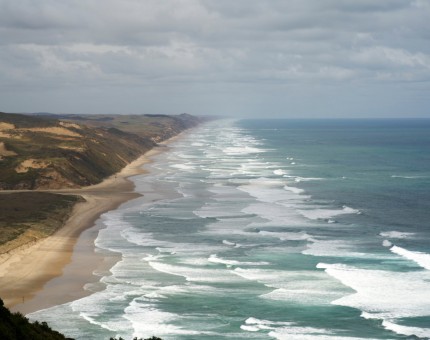 South from Maunganui Bluff<br />
