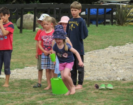 Children's Water Relay, New Year's games